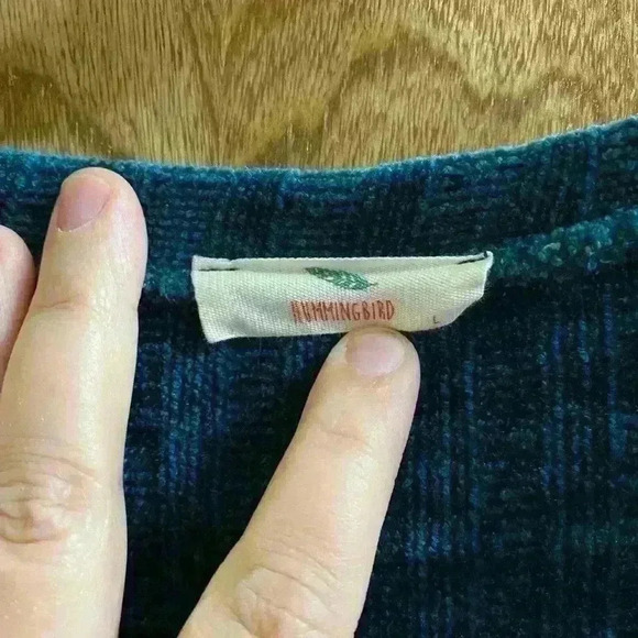 Humming Bird Tie Front Butter Soft Blue Sweater Size Large - Picture 2 of 4